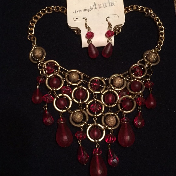 2-pc NWT statement Necklace w earrings - Picture 3 of 5